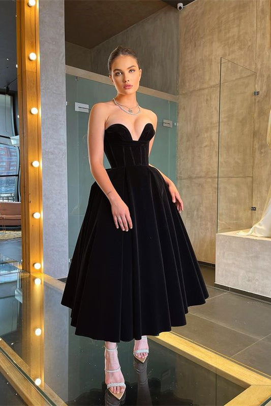 Classic Black Sweetheart Little Black Dress Tea-Length Prom Dress