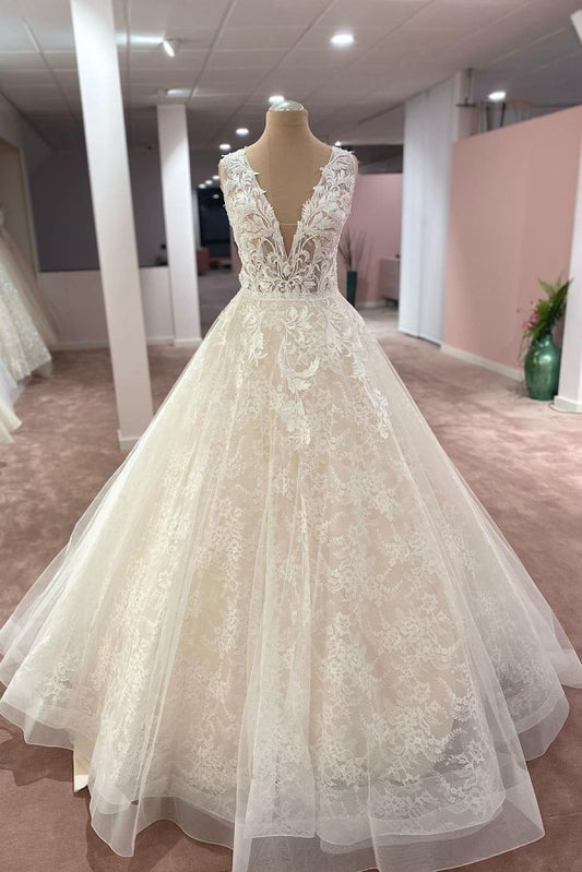 Elegant Deep V-neck A-Line Floor-length Wedding Gown with Wide Straps and Lace Tulle Appliques
