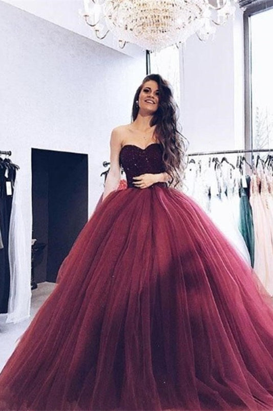 Chic Burgundy Sweetheart Ball Gown Tulle Prom Dress Sequins