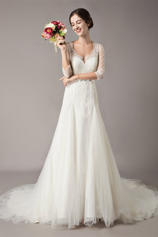 Beach Wedding Dress with Half-Sleeves in Lace