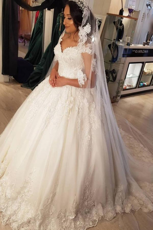 Long Off the Shoulder Vintage Princess Wedding Dresses With Lace