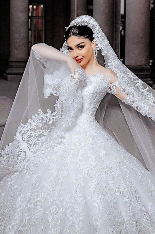 Elegant Princess Wedding Gown with Chic Bead Appliques and Long Sleeves in Tulle