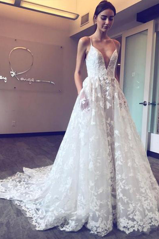 Elegant Boho A-line V-Neck Wedding Gown with Spaghetti Straps and Appliques