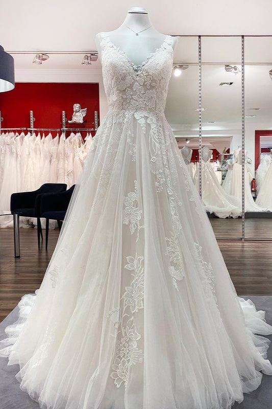 Elegant A-line Wedding Dress with V-Neck and Open Back in Long Tulle Lace