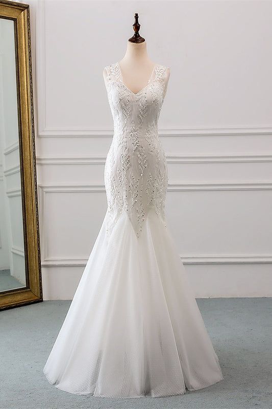 Elegant Long Mermaid V-neck Wedding Gown in Tulle with Beadings