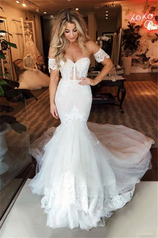 Elegant Sweetheart Lace Mermaid Wedding Gown Featuring Removable Sleeves