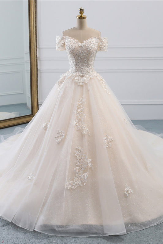 Elegant Off-the-Shoulder Princess Wedding Gown in Tulle with Lace Appliques