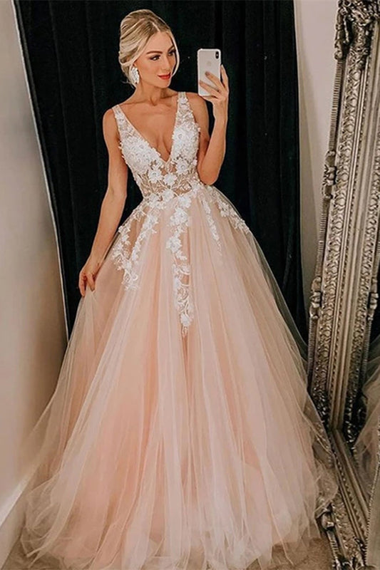 Amazing V-Neck Sleeveless Appliques Prom Dress Tulle Long
