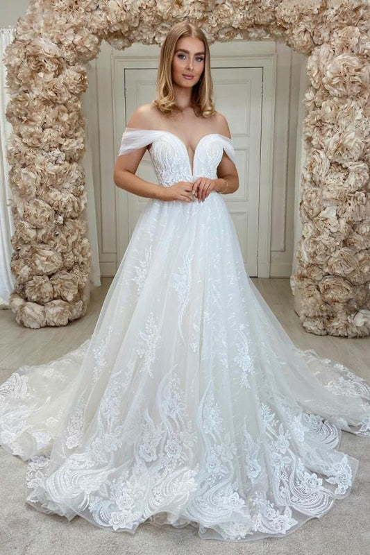 Elegant Off-the-shoulder A-Line Bridal Gown Featuring Tulle Lace