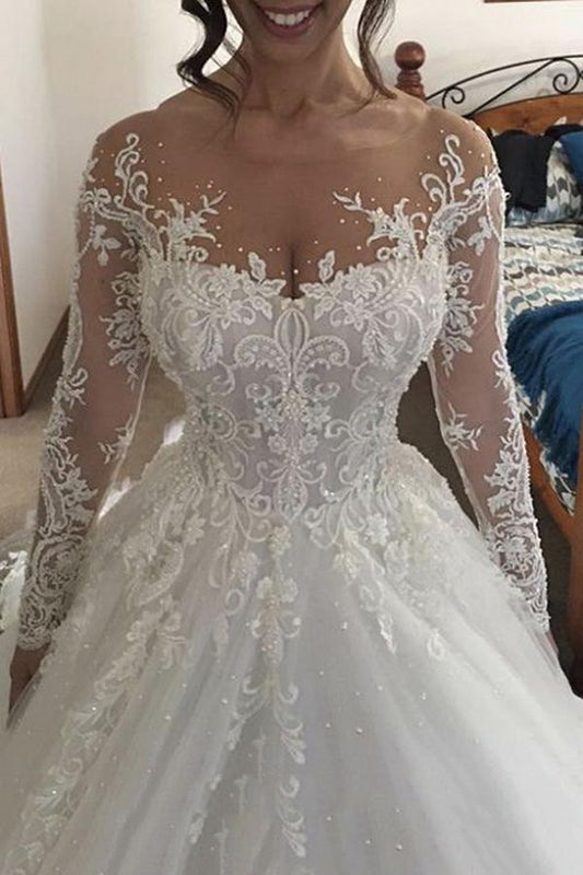 Elegant White Wedding Dresses With Appliques and Long Sleeves