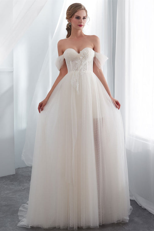 Elegant Long Tulle Wedding Dress with Off-the-Shoulder Design