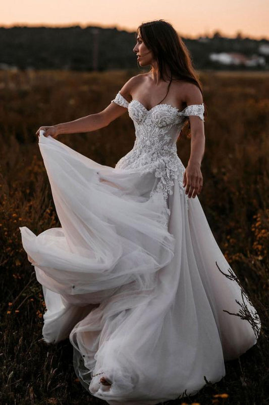 Elegant Off-The-Shoulder A-line Wedding Gown in Tulle with Lace Appliques