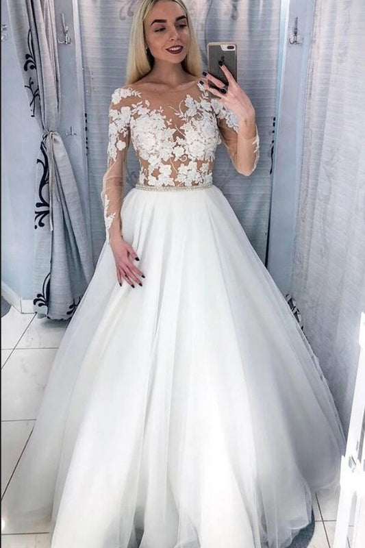 Elegant Floor-length A-Line Wedding Gown with Bateau Neckline and Lace Appliques