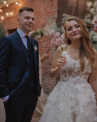 Elegant V-neck A-line Tulle Wedding Dress with Backless Design and Lace Appliques