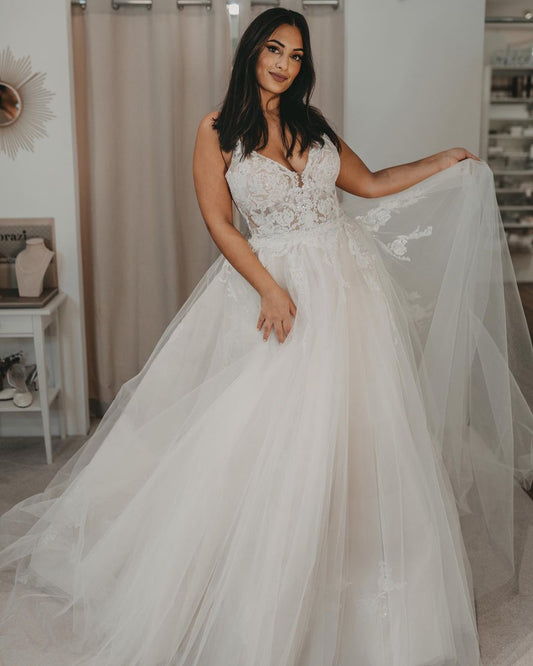 Elegant Long V-neck A-line Wedding Dress Featuring a Tulle Open Back