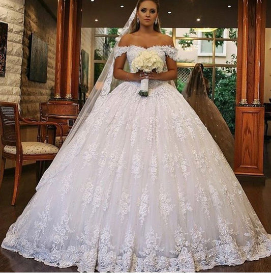 Elegant Off-the-Shoulder Wedding Gown with Lace and Long Train
