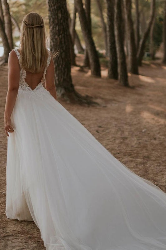 Elegant Backless V-neck Long A-line Boho Lace Tulle Wedding Gown