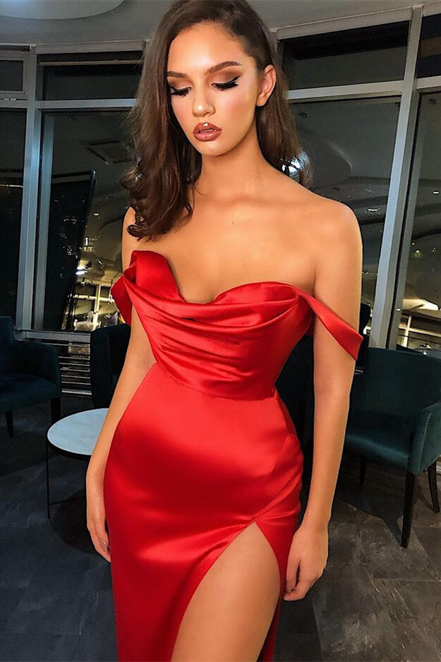  Elegant Red Prom Dress Off-the-Shoulder Strapless with Pleated Slit