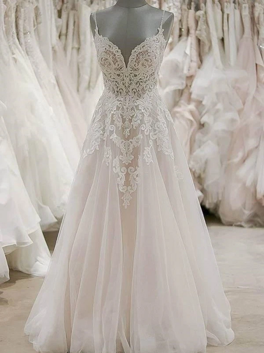 Elegant Sleeveless Wedding Dress with Chic Tulle and Appliques, Spaghetti Straps