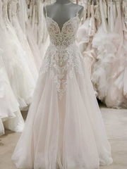 Elegant Sleeveless Wedding Dress with Chic Tulle and Appliques, Spaghetti Straps