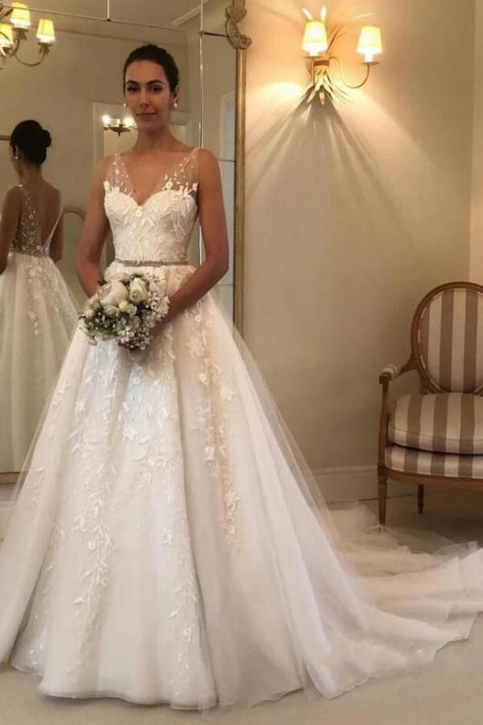 Elegant Sweetheart A-line Wedding Gown with Open Back and Long Tulle