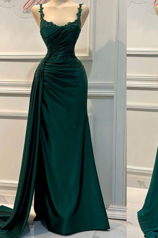 Charming  Sleeveless Spaghetti Strap Pleated Prom Dress With Appliques
