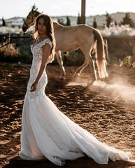 Elegant Backless Mermaid Tulle Gown with Lace for the Modern Sweetheart