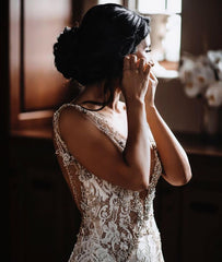 Elegant V-neck Mermaid Wedding Dress with Open Back and Wide Lace Straps