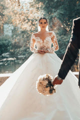 Lace Ball Gown Wedding Dress with Off-The-Shoulder Design