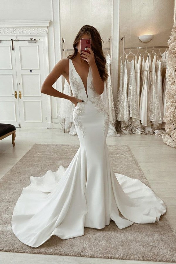 Long Backless Mermaid Wedding Dress in Elegant Satin With V-neck