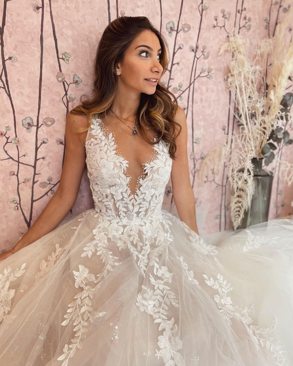 A-Line Floor-Length Wedding Dress with Appliques Lace, Deep V-Neck and Backless Tulle Design