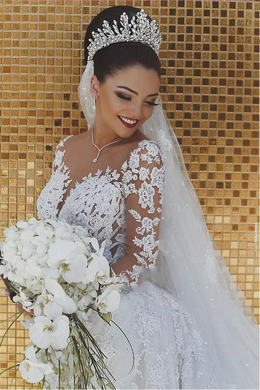 Elegant White Mermaid Wedding Gown with Long Sleeves and Lace