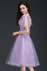 Lilac Sheer V Neck Short Sleeve A Line Lace Knee Length Cocktail Dresses