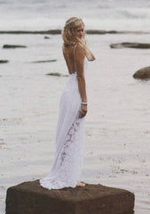 A-Line/Princess Lace Wedding Dress with Sweetheart Neckline and Sweep Train with Appliqued