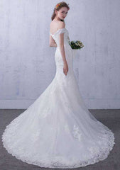 Beaded Off-The-Shoulder Trumpet/Mermaid Court Train Lace Wedding Dress