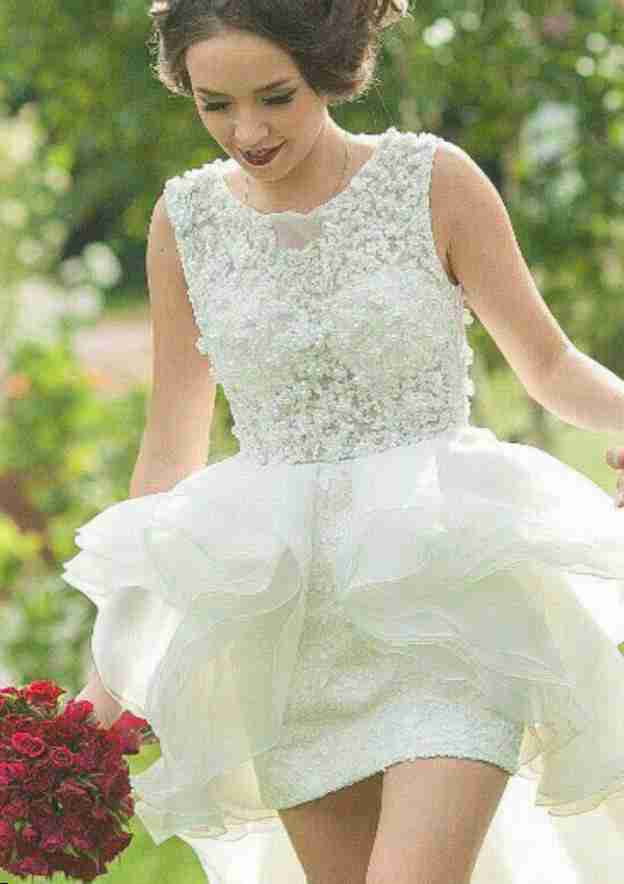 Lace Sheath/Column Bateau Sweep Train Organza Wedding Dress