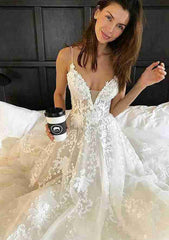 Lace Wedding Dress A-Line/Princess Sweetheart Court Train with Pleated