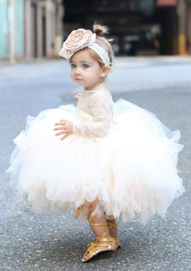 Tulle Bateau Tea-Length A-line Flower Girl Dress with Lace