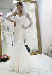 Hem Appliqued Beading Trumpet/Mermaid Sweetheart Sleeveless Court Train Lace Wedding Dress