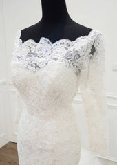 Appliqued Beading Off-the-Shoulder 3/4 Sleeve Trumpet/Mermaid Chapel Train Lace Wedding Dress