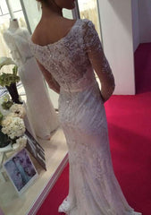 Appliqued Waistband Sheath/Column Bateau Full/Long Sleeve Lace Wedding Dress