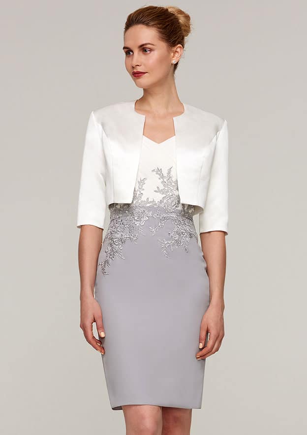 Knee-Length Chiffon Mother of the Bride Dress with Jacket Appliqued, Short Sleeve V Neck Sheath/Column