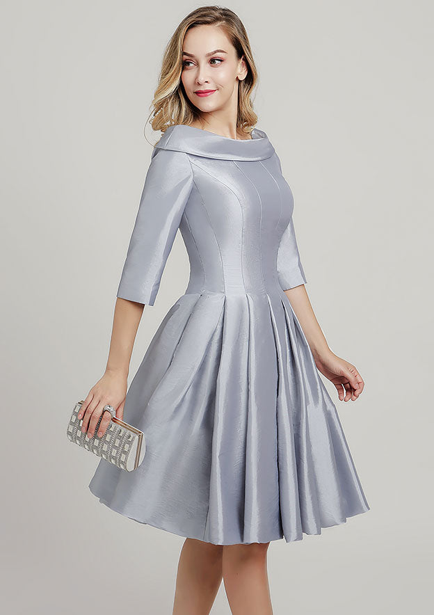 Knee-Length Taffeta Mother of the Bride Dress with Pleated, 3/4 Sleeve Scoop Neck A-line