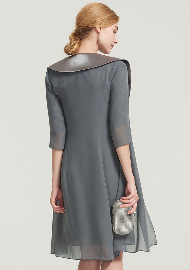 Knee-Length Chiffon Mother of the Bride Dress with Pleated Lace Appliqued, Half Sleeve Bateau Sheath/Column