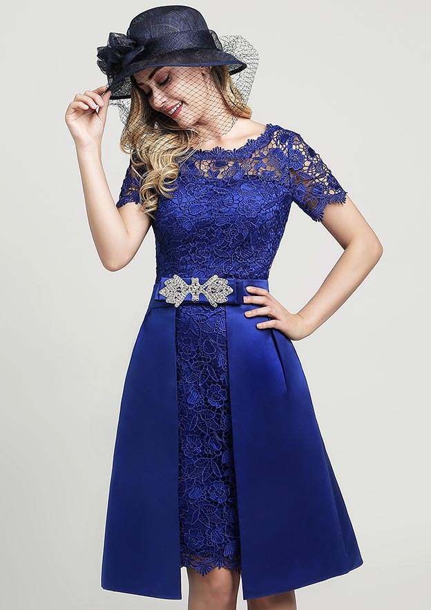 Knee-Length Lace Mother of the Bride Dress with Side Draping Waistband Beading Bowknot, Short Sleeve Scoop Neck Sheath/Column