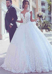 Lace Wedding Dress Ball Gown V-Neck Sleeveless Chapel Train with Appliqued