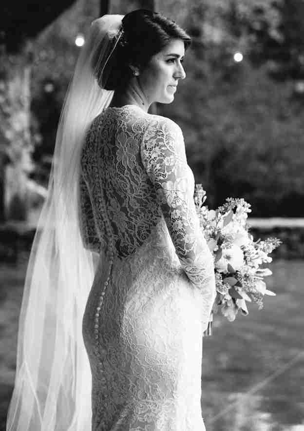 Sweep Train Trumpet/Mermaid Lace Wedding Dress with Full/Long Sleeve