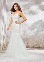 V Neck Sleeveless Chapel Train Tulle Lace Wedding Dress with Appliques Beading, Trumpet/Mermaid