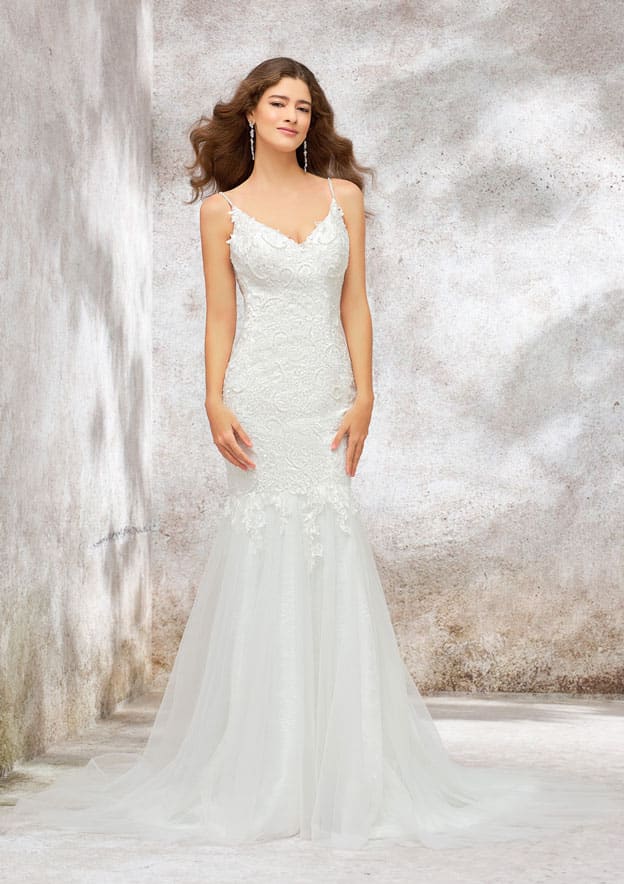 V Neck Sleeveless Chapel Train Tulle Lace Wedding Dress with Appliques Beading, Trumpet/Mermaid