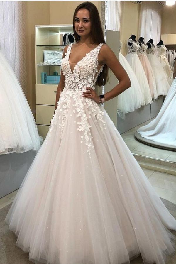 Elegant V-neck 3D Floral Tulle Wedding Dress in A-line Silhouette
